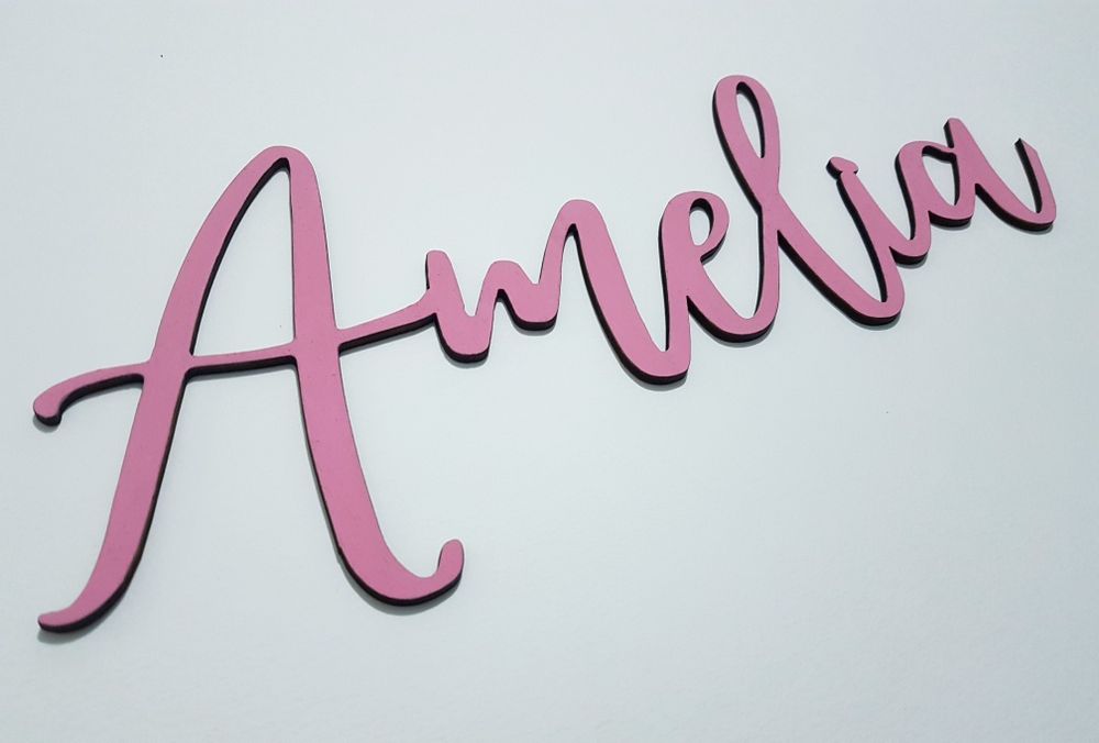 Nume personalizat din lemn