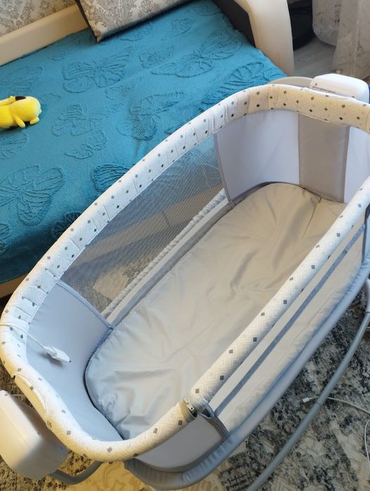Кроватка для новорождённых