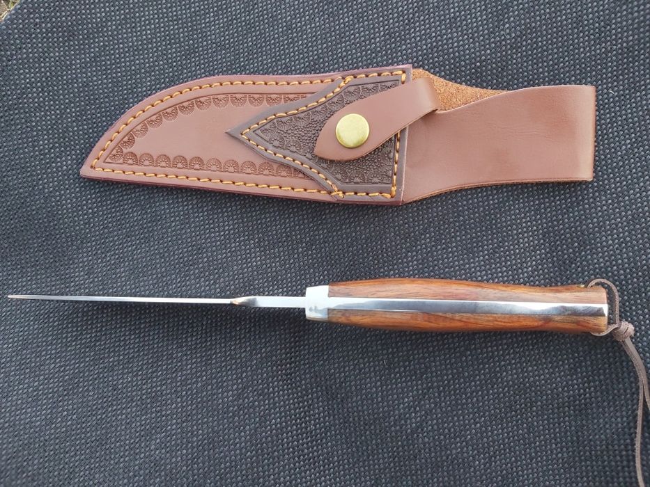 Висококачествен ръчно изработен нож с кожена кания,LN411