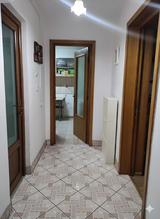 Vând apartament cu 2 camere