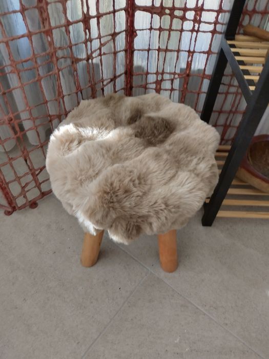 Трикрако столче ( табуретка ) от Перу