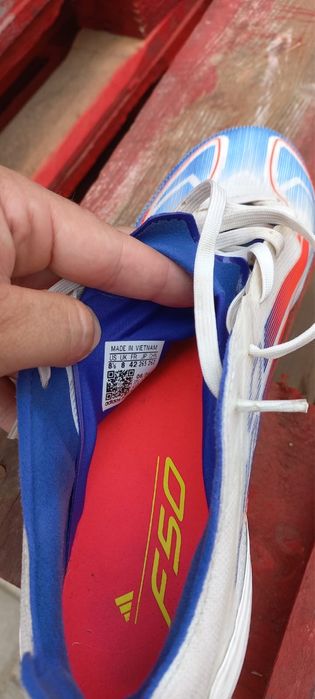 Ghete de fotbal Adidas F50