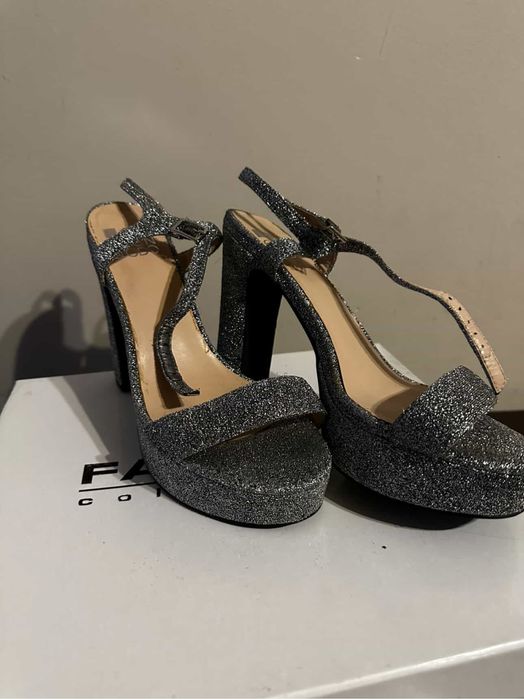 Токчета разлечни марки и размери