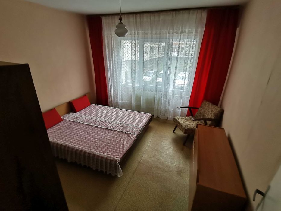 Дава се под наем Двустаен апартамент в Бургас, Славейков - 62 кв.м за 132.6 € - Снимка #5