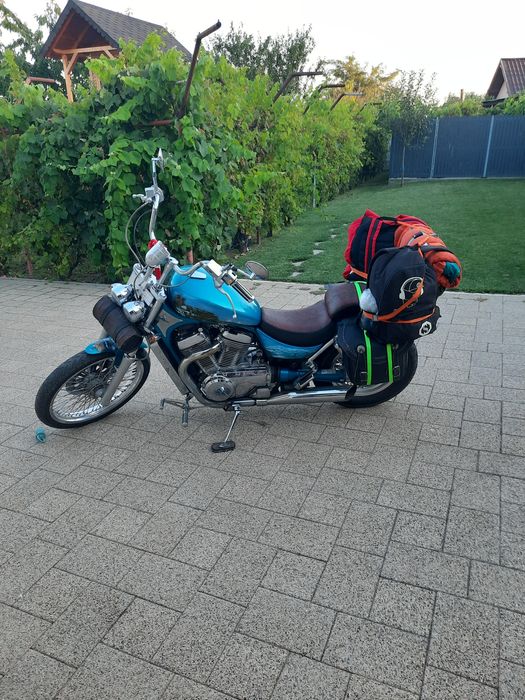 Vand suzuki intruder VS 800.