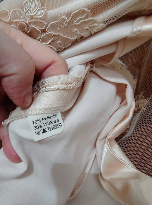 Rochie rochita  nr 42 dantela  M