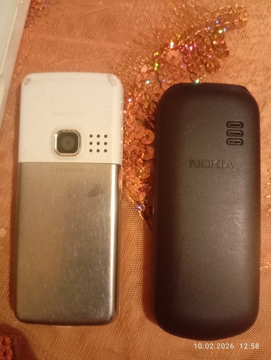Нокия 6300, второй в подарок. За 7000