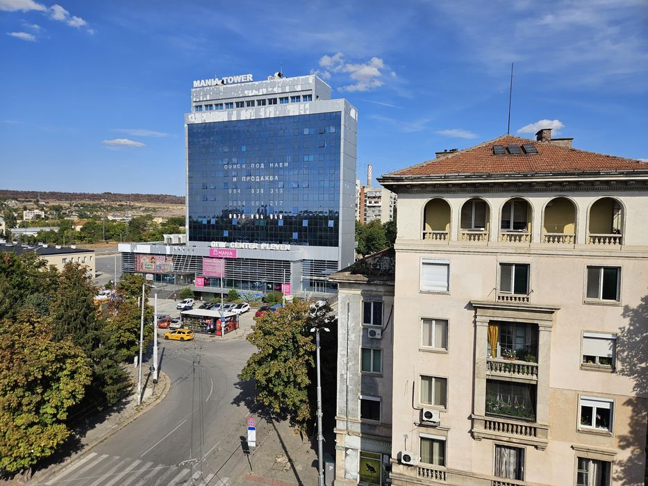 Продава се Ателие в Плевен, Идеален център - 53 кв.м за 1154 €/кв.м - Снимка #1