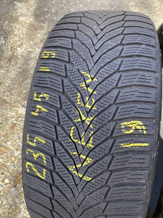Set 2 anvelope 235 45 R19 Nexen de iarnă