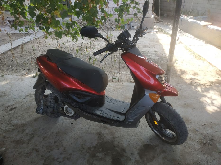 Прадайотса скутер 150 кубов матор щас  апкатка