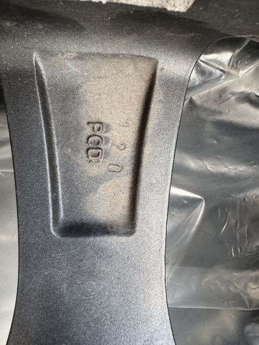 Диски 4 шт. R18 5/120 ET45.