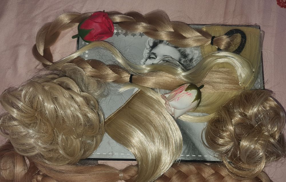 Diverse, extensii blond,