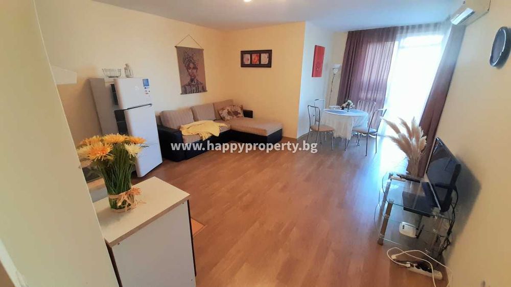 Продава се Двустаен апартамент в Свети Влас - 70 кв.м за 1215 €/кв.м - Снимка #2