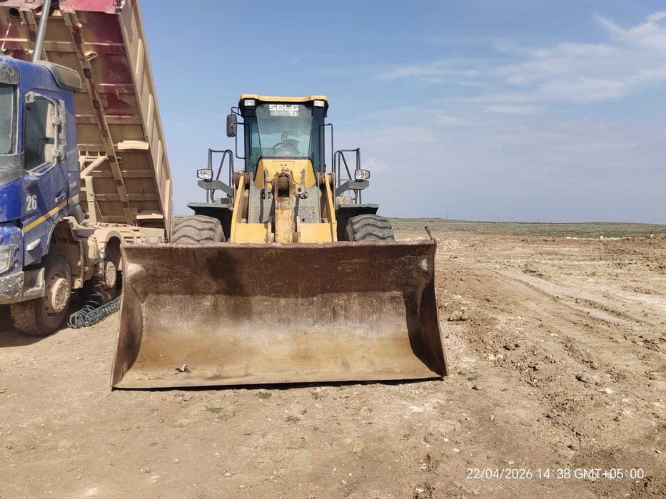 Фронтальный погрузчик