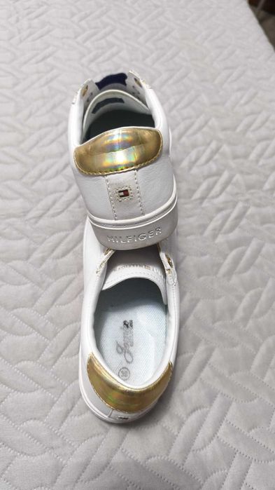 Tommy Hilfiger маратонки