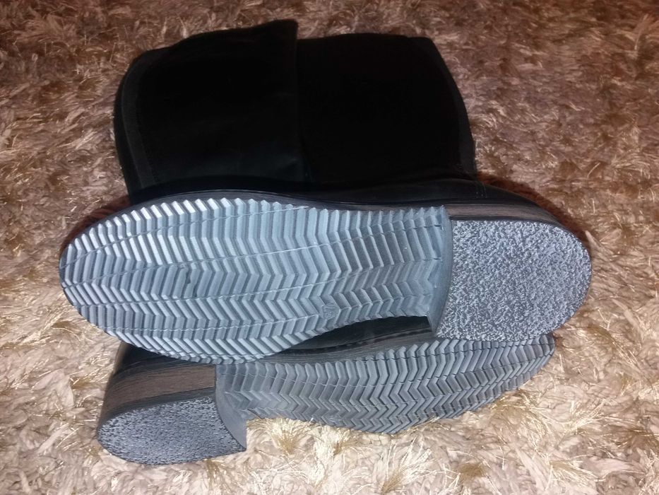 GRATUIT transport Cizme piele 37 NOI ! Foarte usoare , calitate