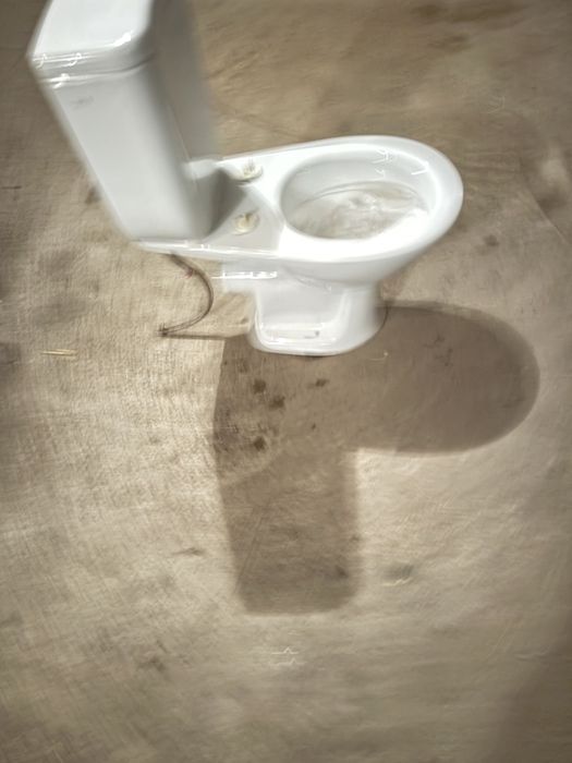 Продам  унитаз  в хорошем состоянии 16тыс