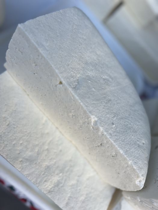 Telemea de vaca casa