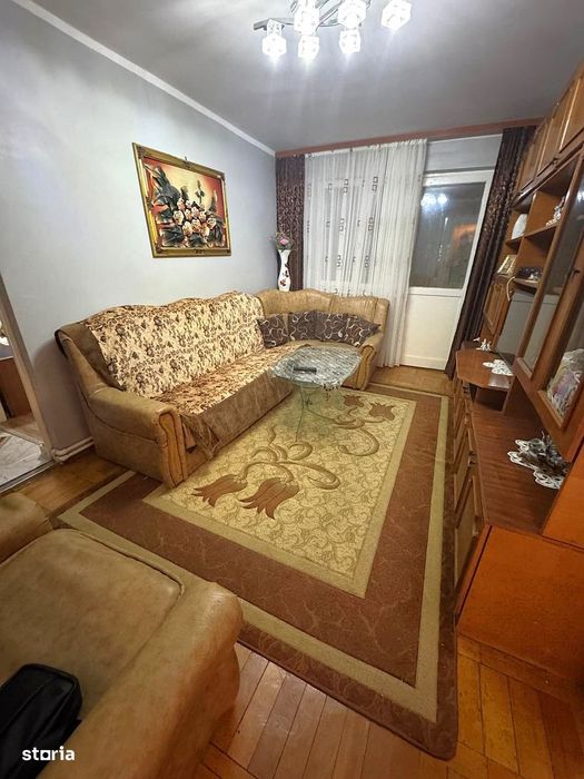 350 Euro-Inchiriere apartament 3 camere Micro 38