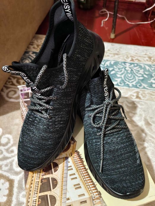 Кроссовки мужские новые