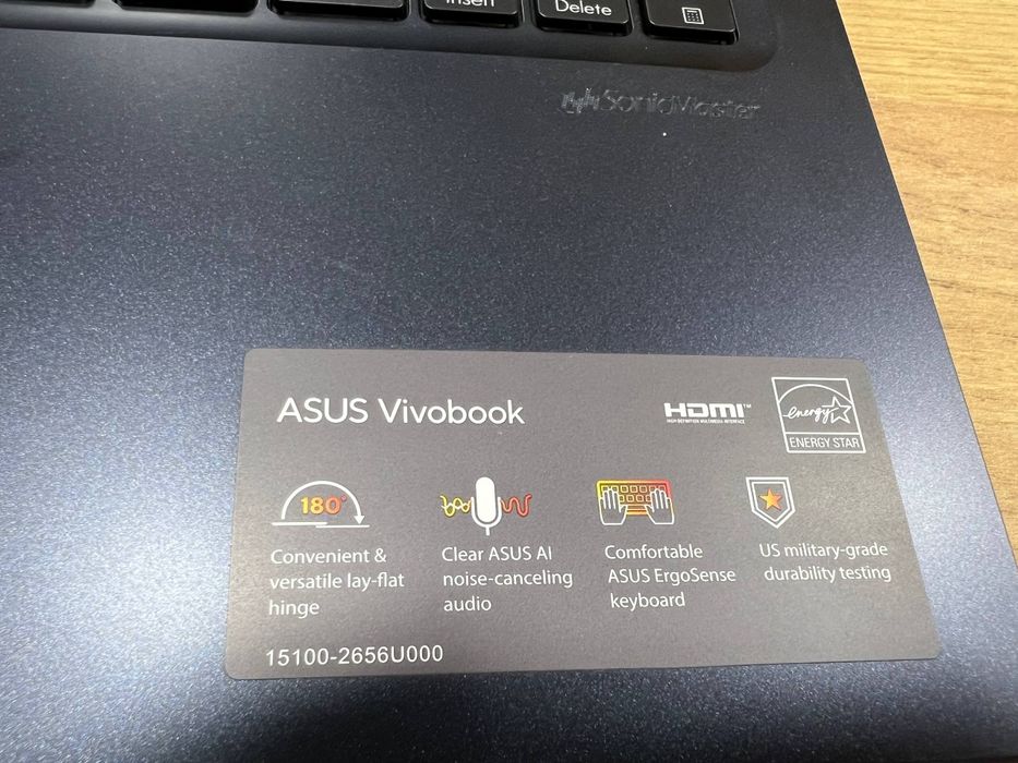 Asus vivobook 15 X1504VA