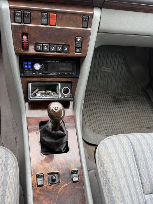 Mercedes w124 2.5