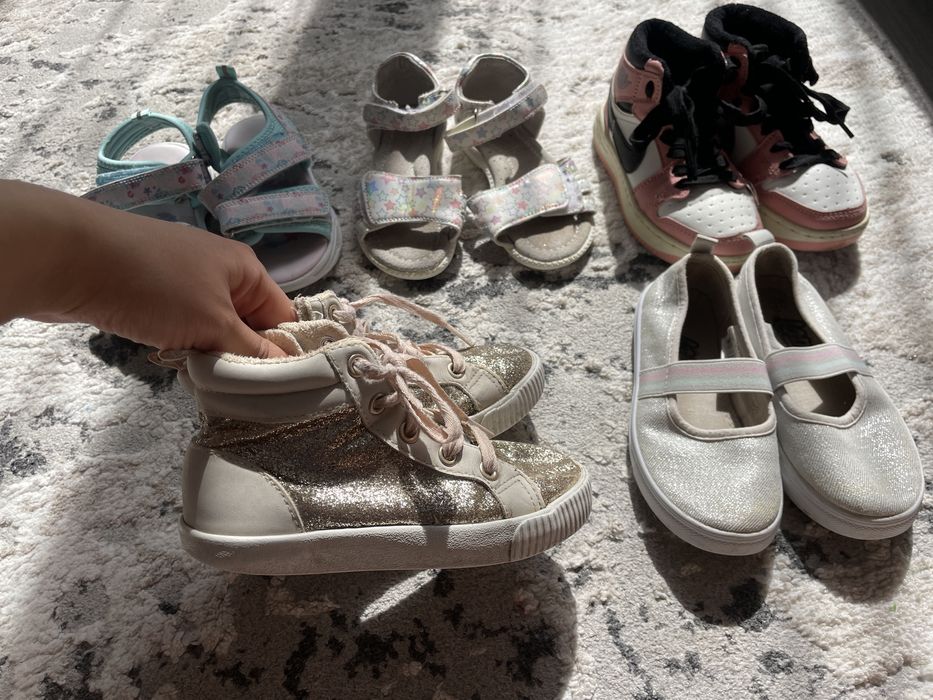 Кеды, сандали 27 рр