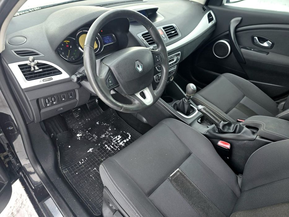 Vând Renault megane 1,9diesel euro 5