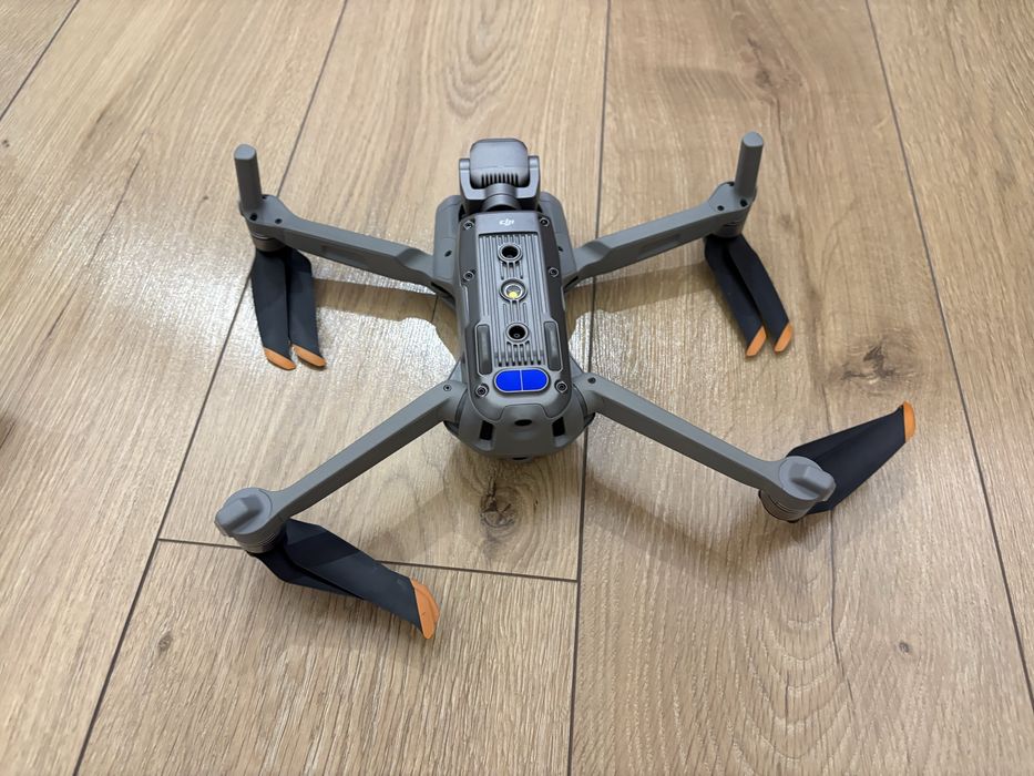 Дрон DJI Air 2S Fly More Combo