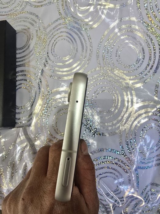 Продам Samsung s23 Fe