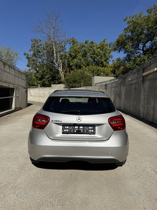 MERCEDES-BENZ A-Class 2017 — imagine 4