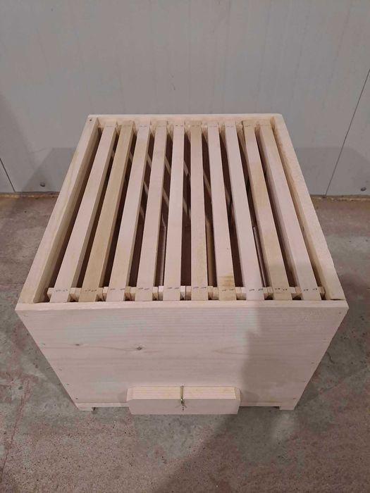 Rame tei insarmate capsate si asamblate,stupi lazi,hranitoare tei-DOLJ