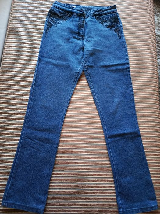 Продам джинсы б/у