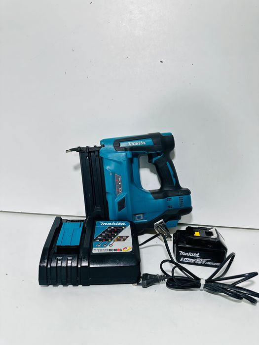 Pistol cuie makita DBN 500 15-50 mm lambriu CA NOU