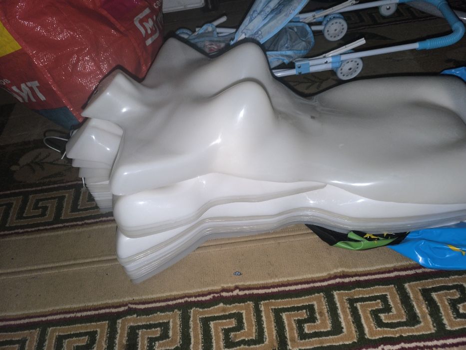 Маникен сотилади