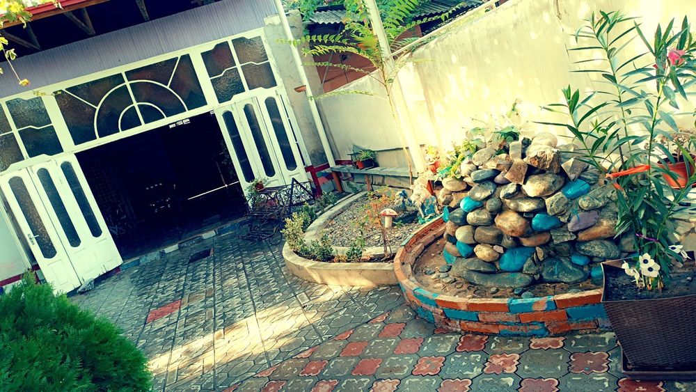 Срочно продаются дом  посёлок Чархин центр.