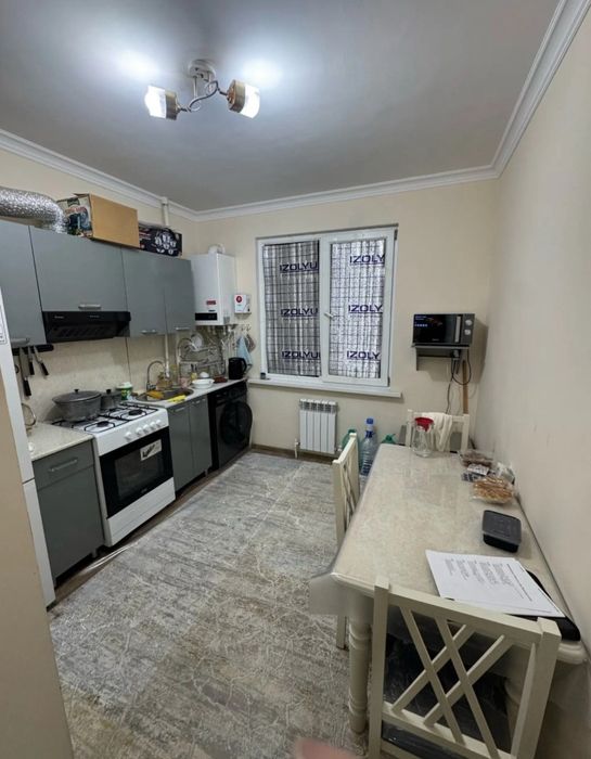 Сергили район  Янги Чоштепа метрони олдида кв сотилади 2 хона