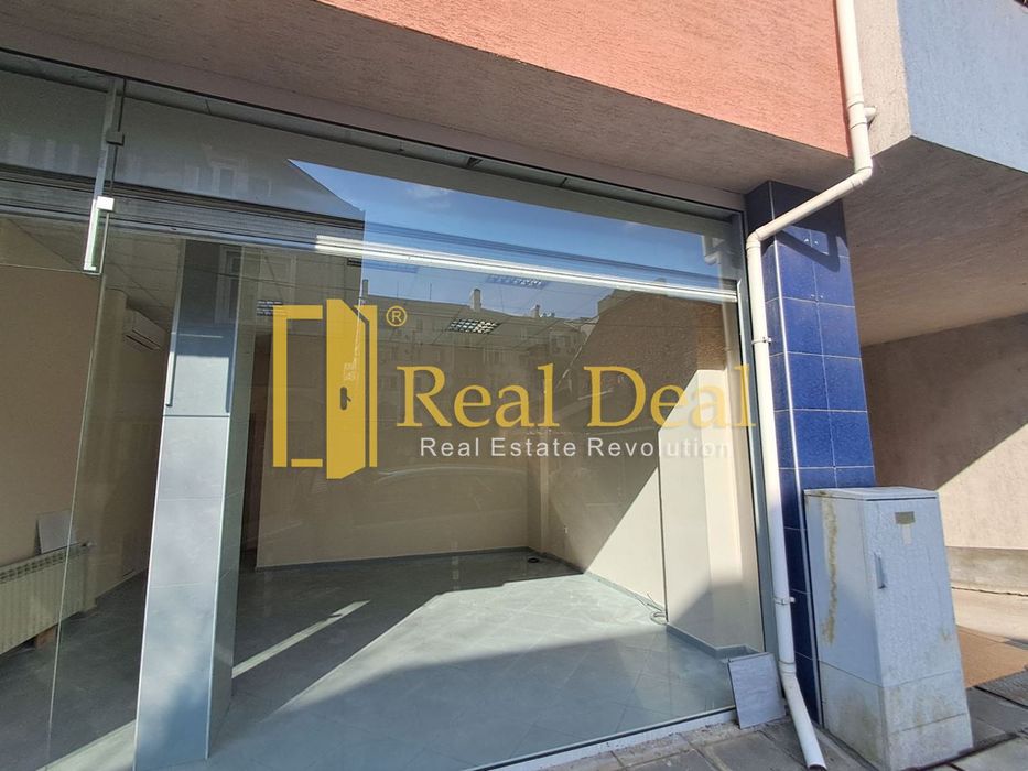 Магазин в София Център площ 50 цена 650