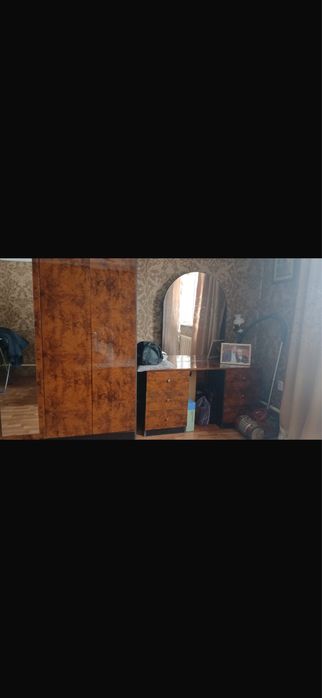 Спальный гарнитур