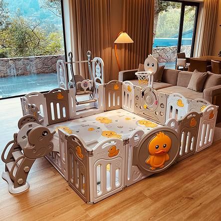 Детский игровой комплект.