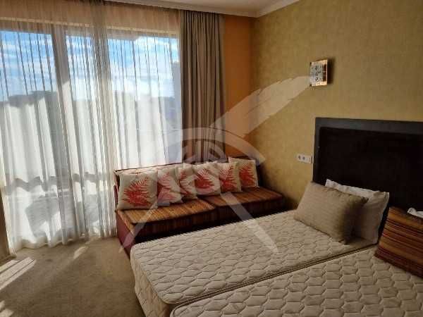 Продава се Тристаен апартамент в к.к. Слънчев бряг - 70 кв.м за 722 €/кв.м - Снимка #2