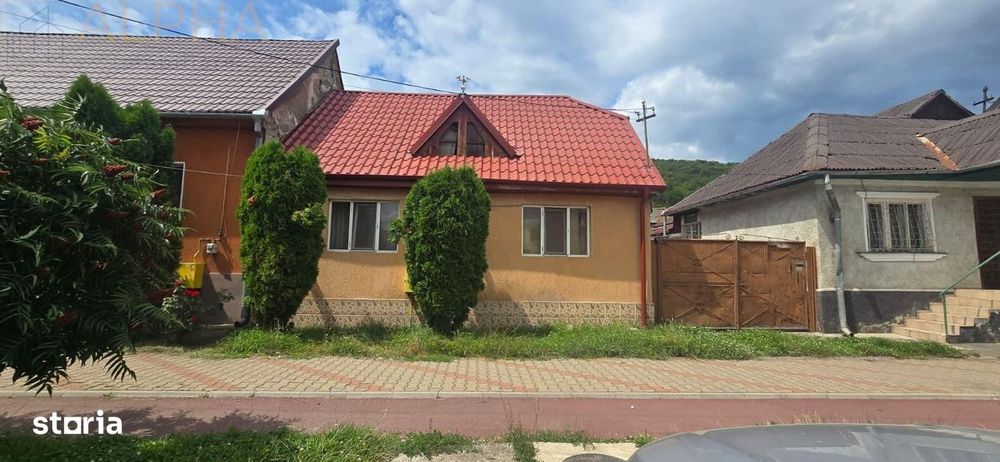 Casa în Viisoara, BN, stradal – teren generos 1265 mp