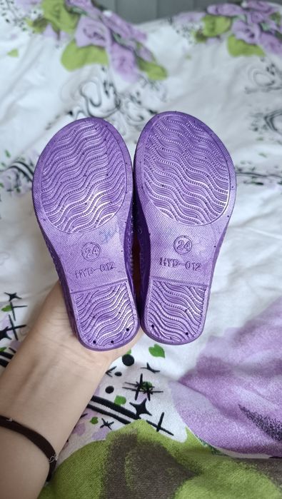 Продам новые тапочки