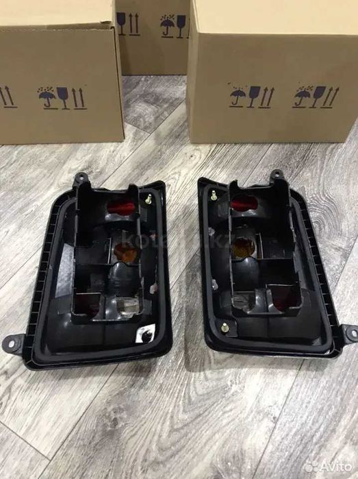 Фонари Нива 4Х4 "Хрусталики" Красные