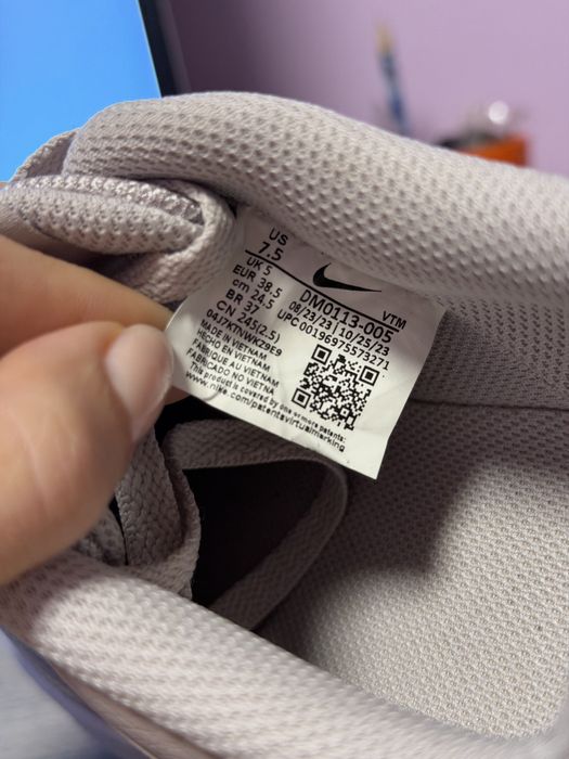 Маратонки Nike 38.5