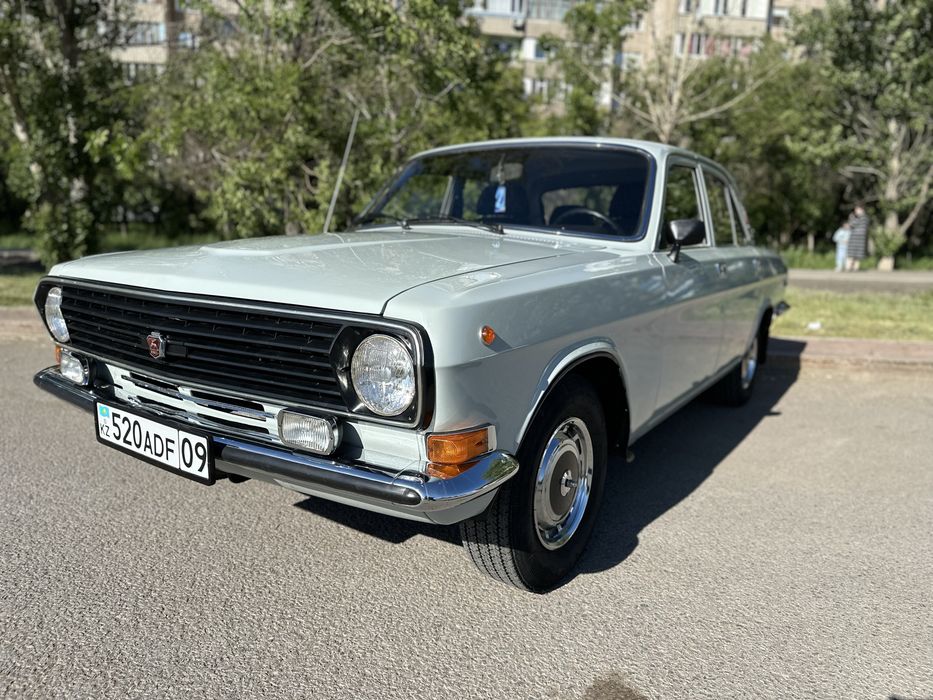 Автомобиль Волга ГАЗ-2410.