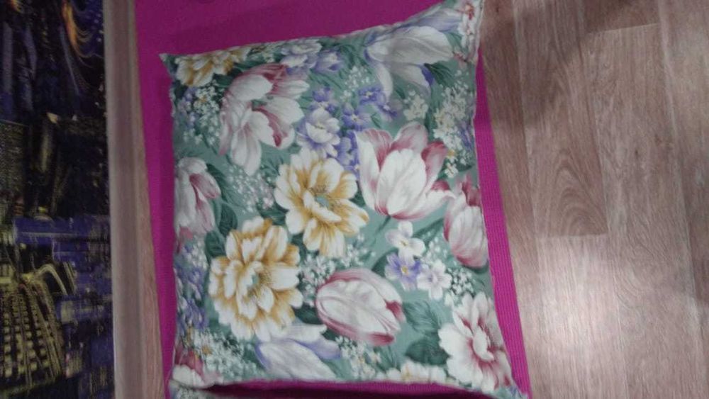 ПРОДАМ ПОДУШКИ новые, пух, перо чистые