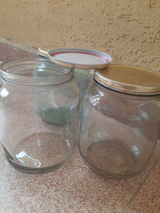 Стъклени буркани Омния- големи  и  на винт 720 мл.