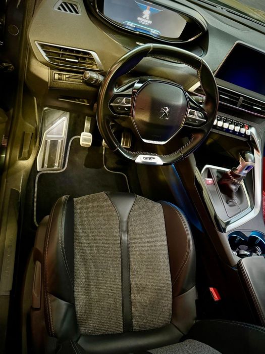 Peugeot 5008 Allure L.E.D