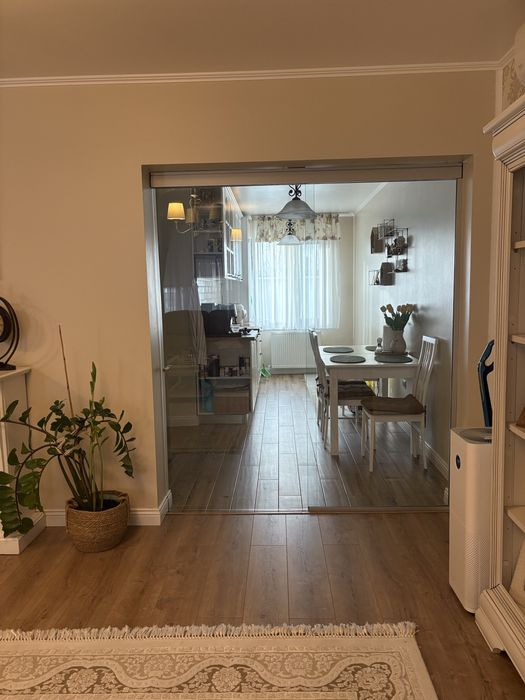 Casa mobilata, utilata la sol